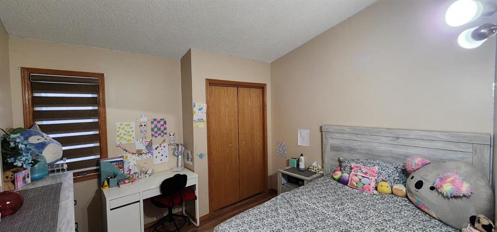 Photo 4 of 211 Eaglemere Drive, Winnipeg MB
