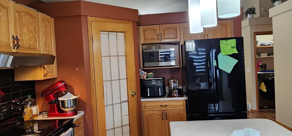 Photo 10 of 211 Eaglemere Drive, Winnipeg MB