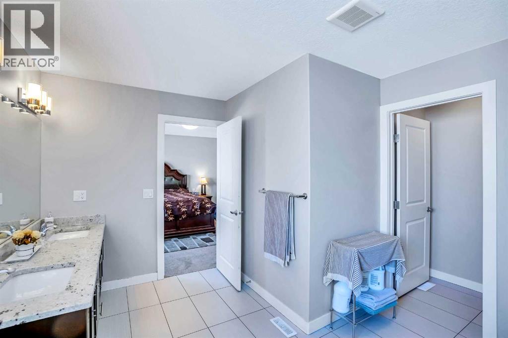 Photo 9 of 2450 Baysprings Link Sw, Airdrie AB