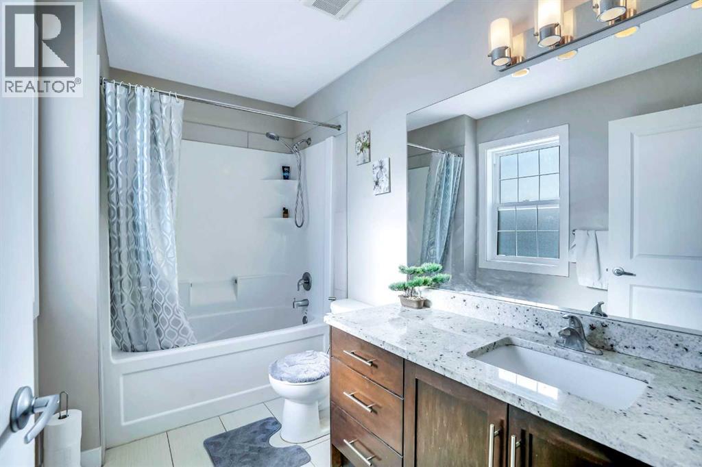 Photo 24 of 2450 Baysprings Link Sw, Airdrie AB
