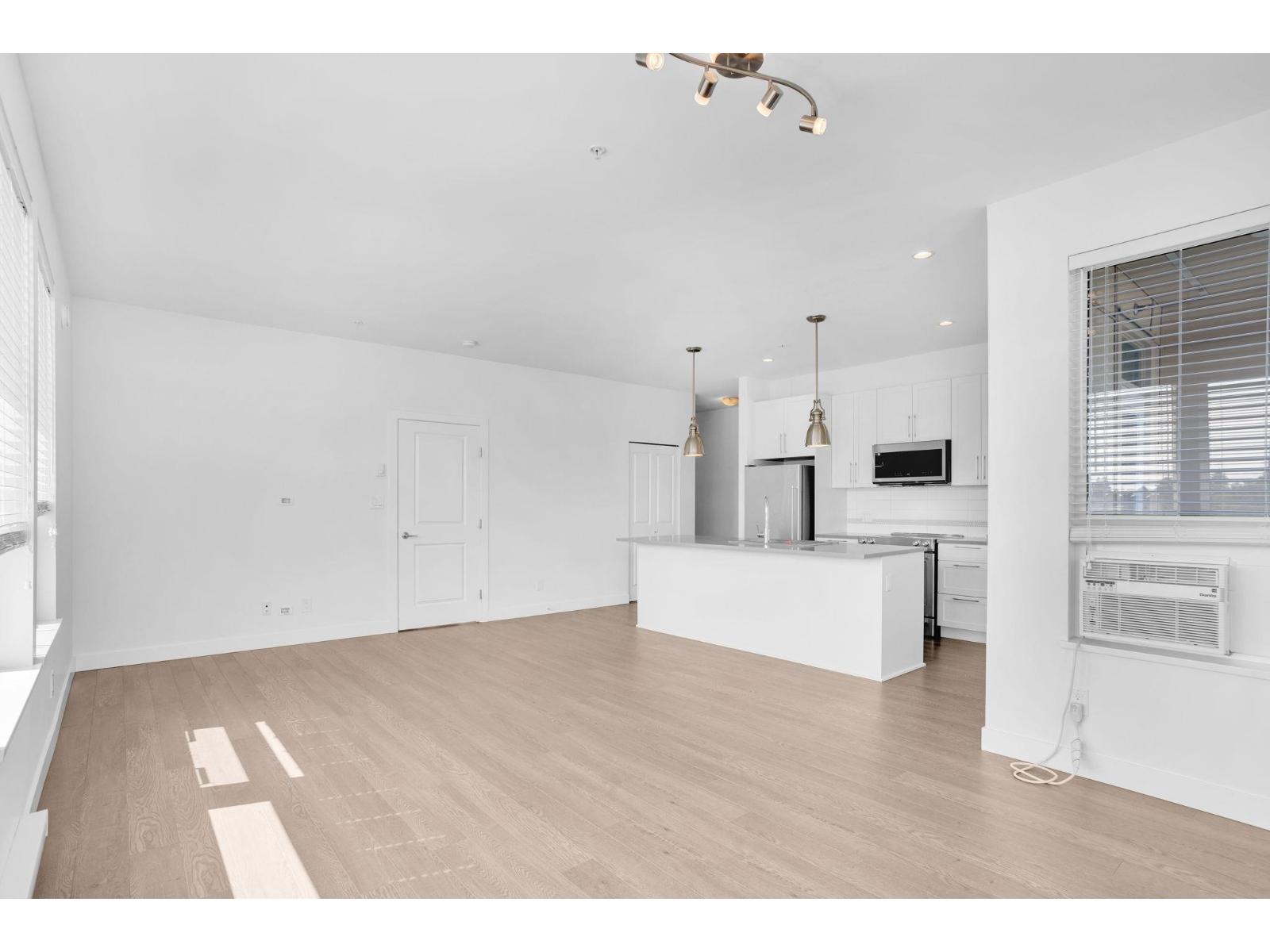 Photo 4 of 407 8360 Delsom Way, Delta BC