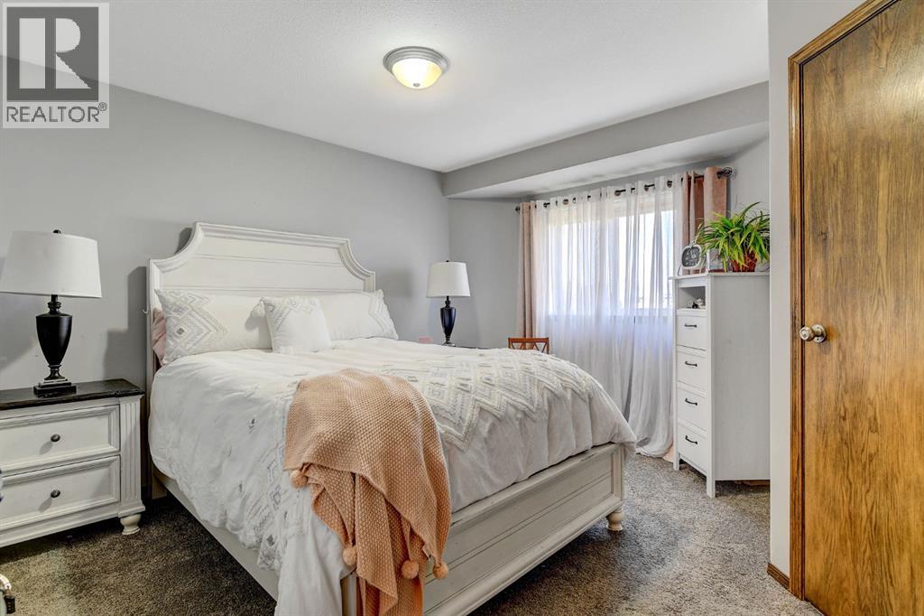 Photo 12 of 10754 75 Avenue, Grande Prairie AB
