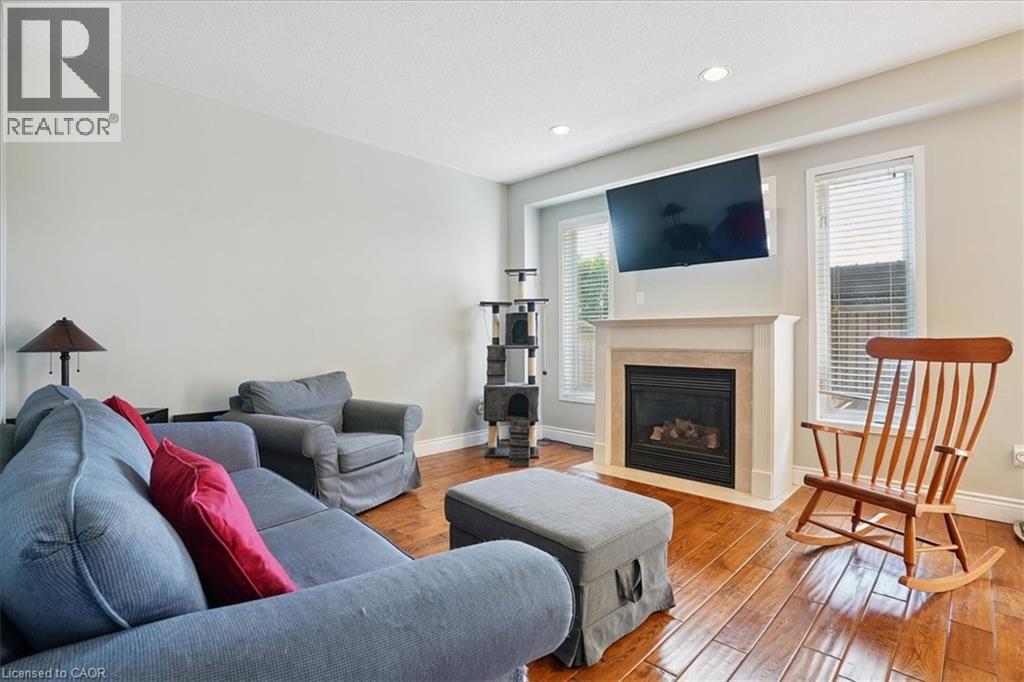 Photo 2 of 70 Moore Crescent, Ancaster ON