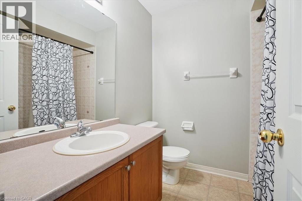 Photo 9 of 70 Moore Crescent, Ancaster ON