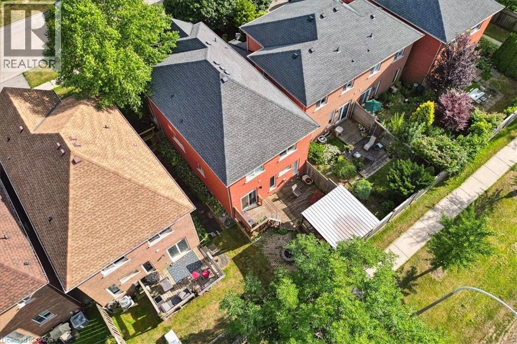 Photo 39 of 70 Moore Crescent, Ancaster ON