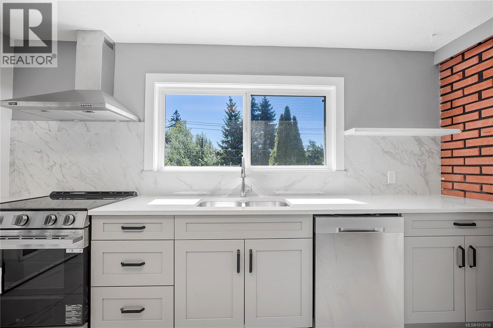 Photo 36 of 1416 White St, Nanaimo BC