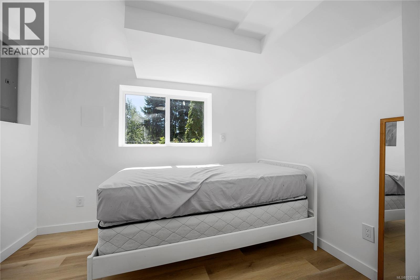 Photo 7 of 1416 White St, Nanaimo BC