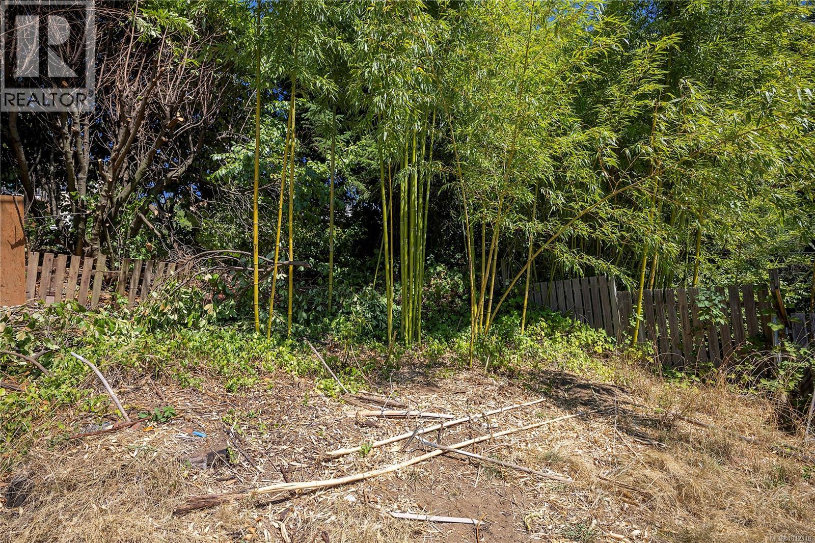 Photo 27 of 1416 White St, Nanaimo BC