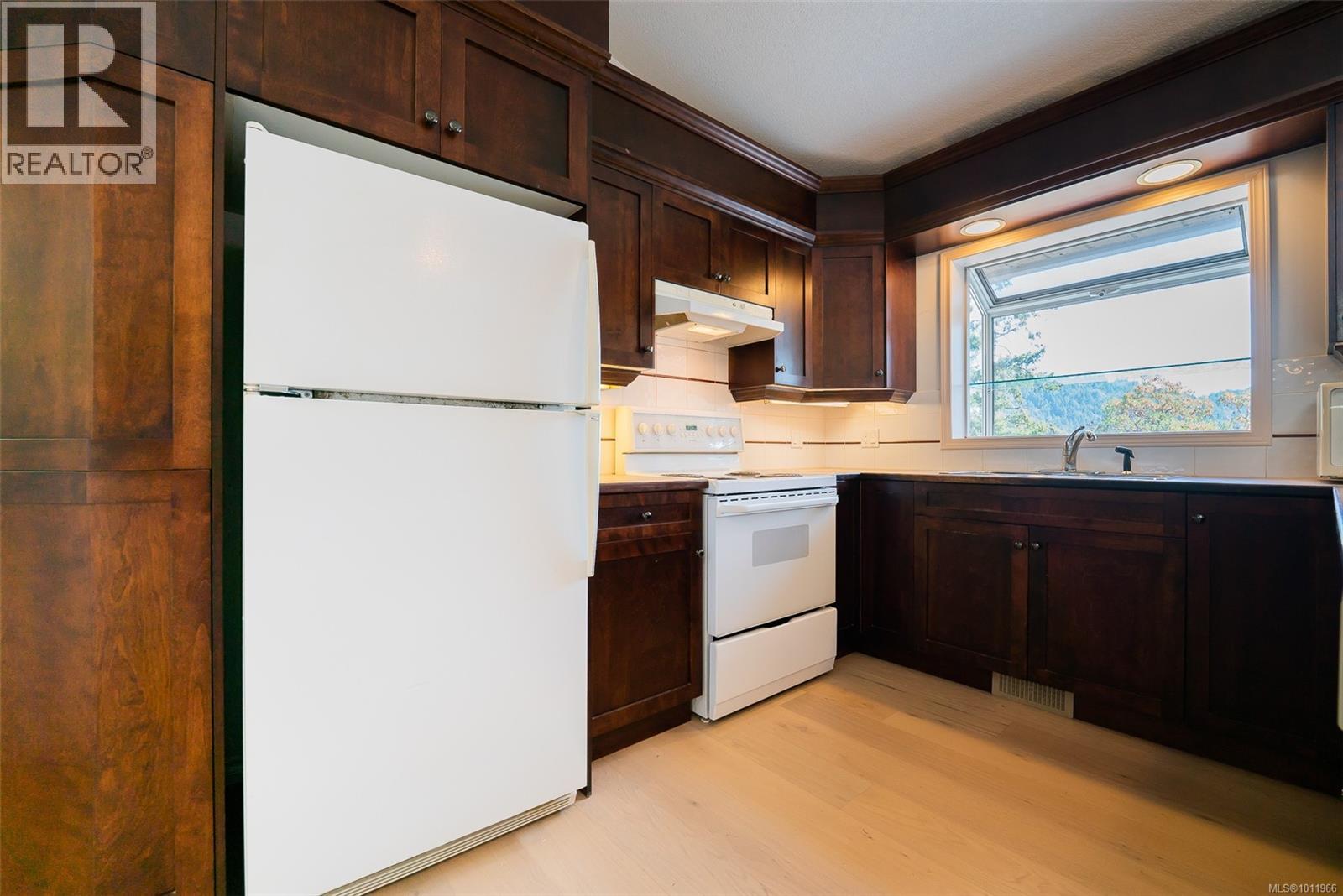 Photo 78 of 5030 Limberis Dr, Ladysmith BC