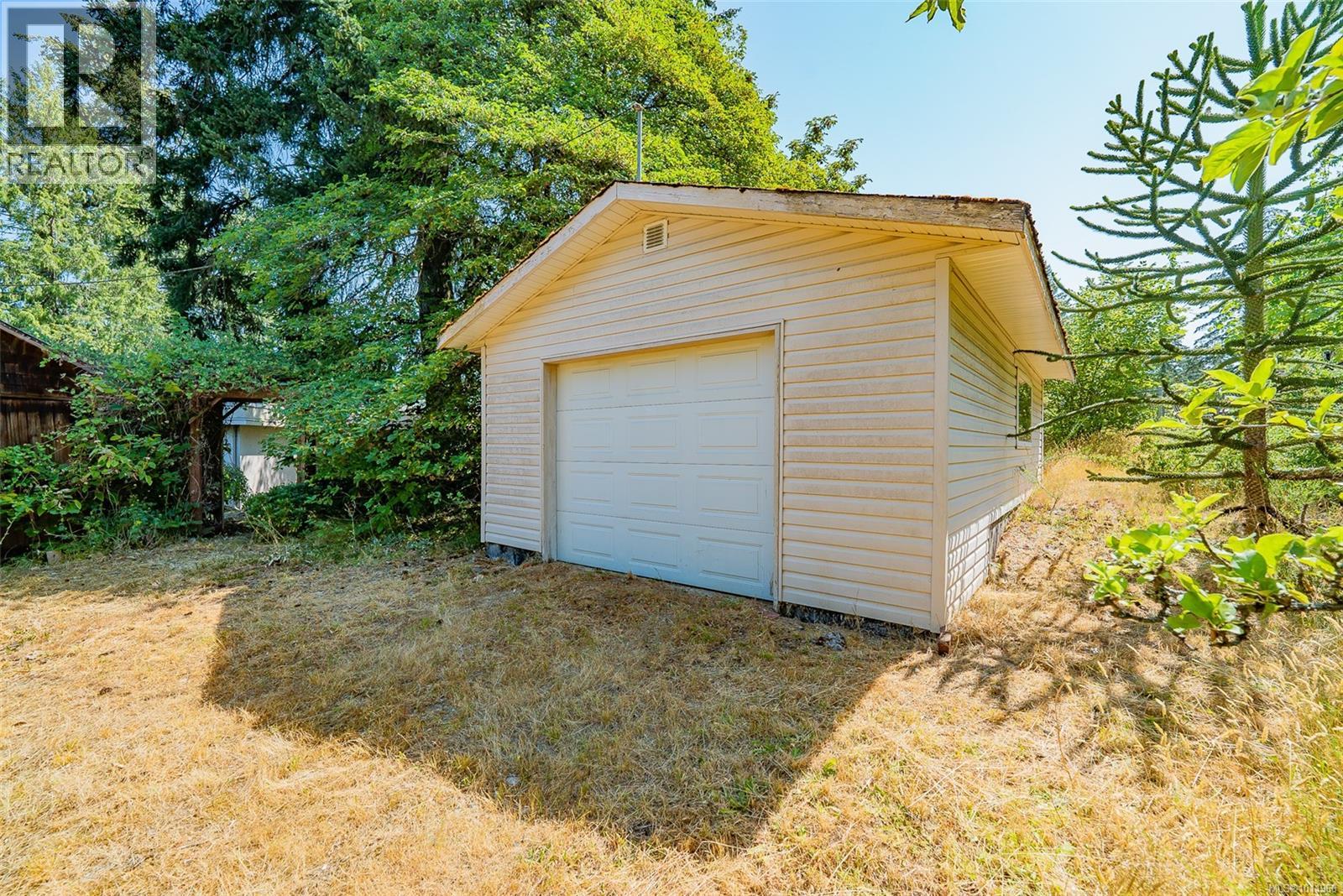 Photo 62 of 5030 Limberis Dr, Ladysmith BC