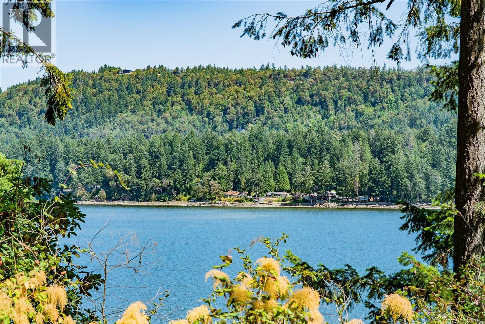 Photo 32 of 5030 Limberis Dr, Ladysmith BC