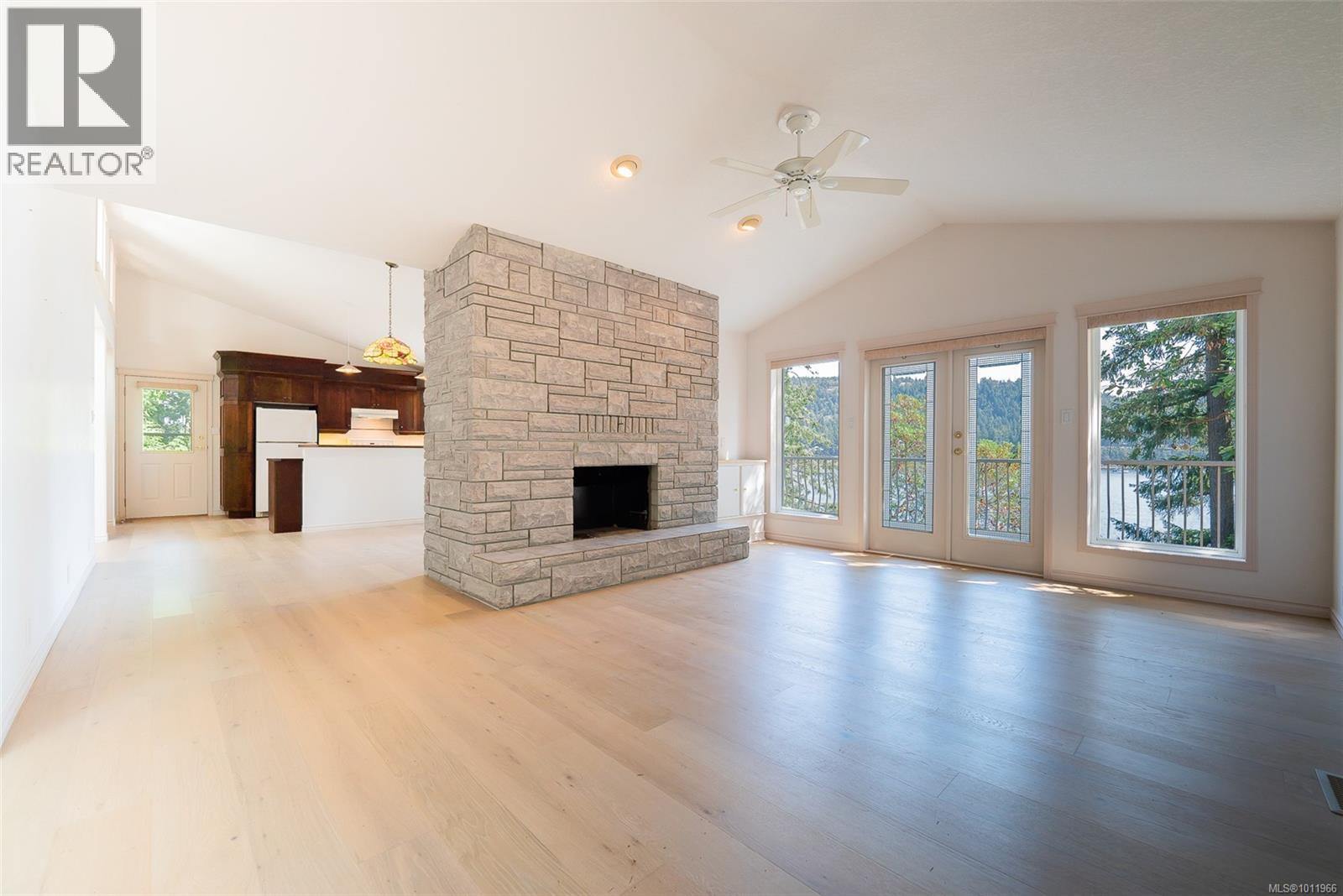 Photo 37 of 5030 Limberis Dr, Ladysmith BC