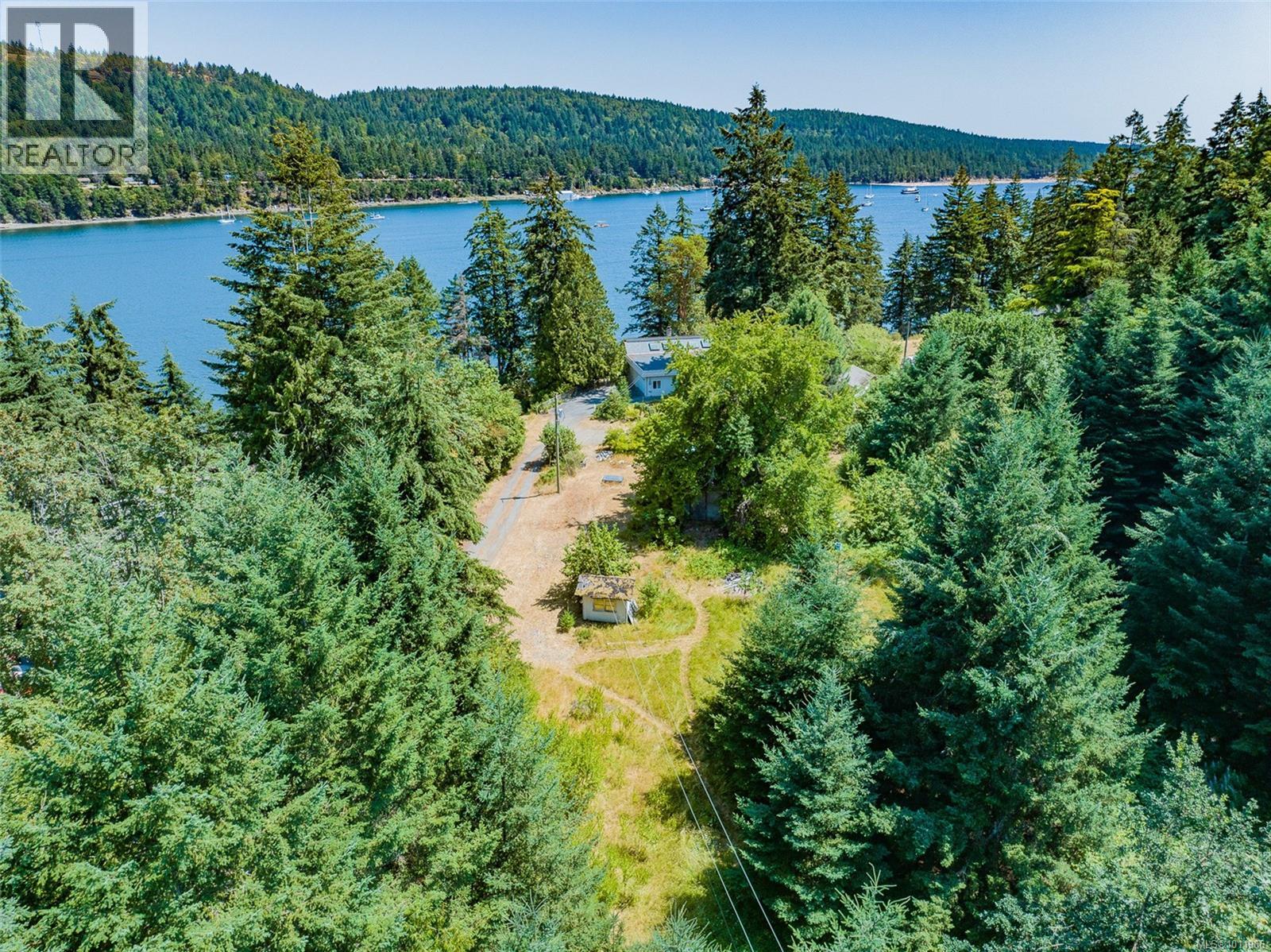 Photo 17 of 5030 Limberis Dr, Ladysmith BC