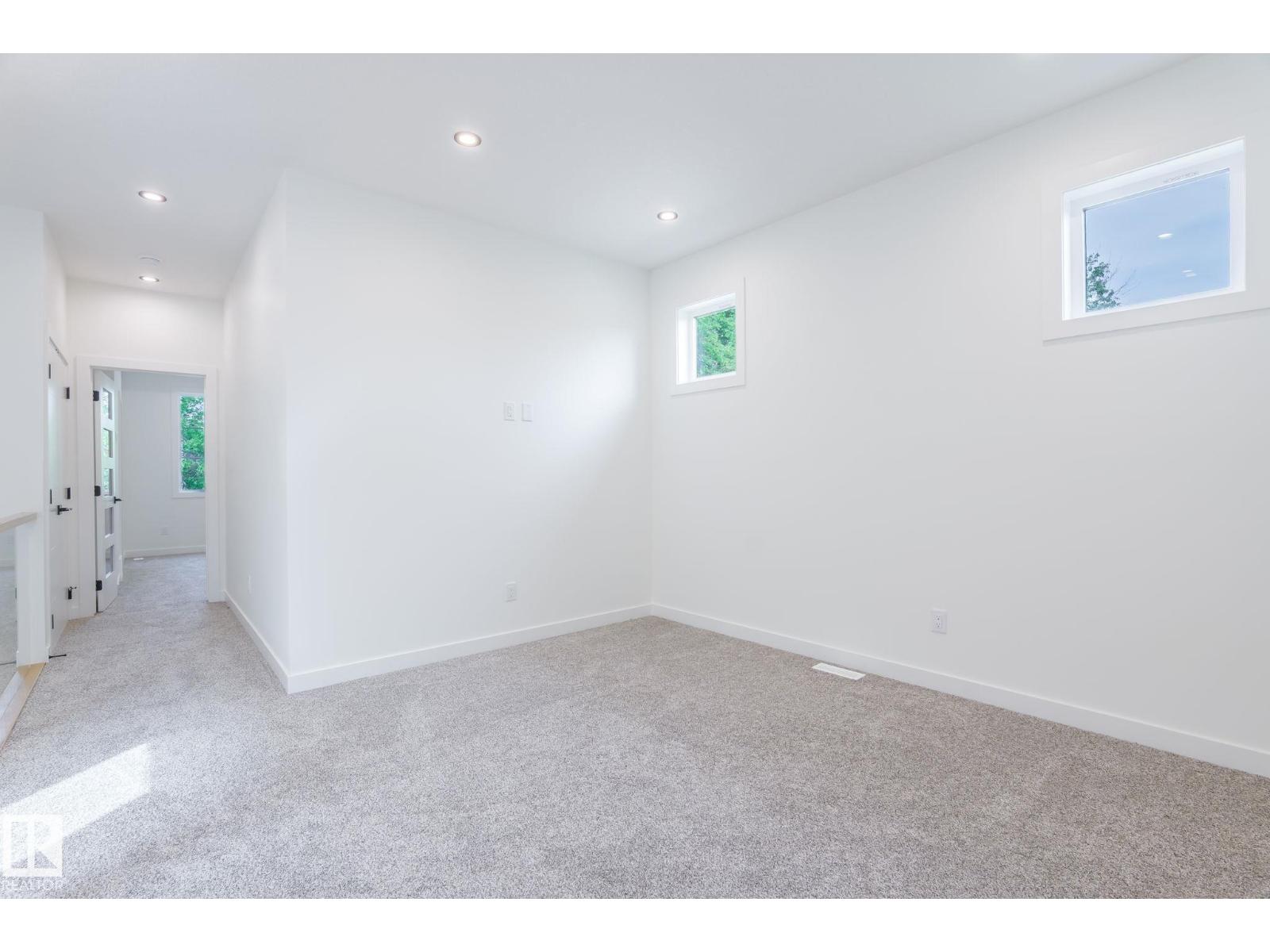 Photo 58 of 9629 152 St Nw, Edmonton AB