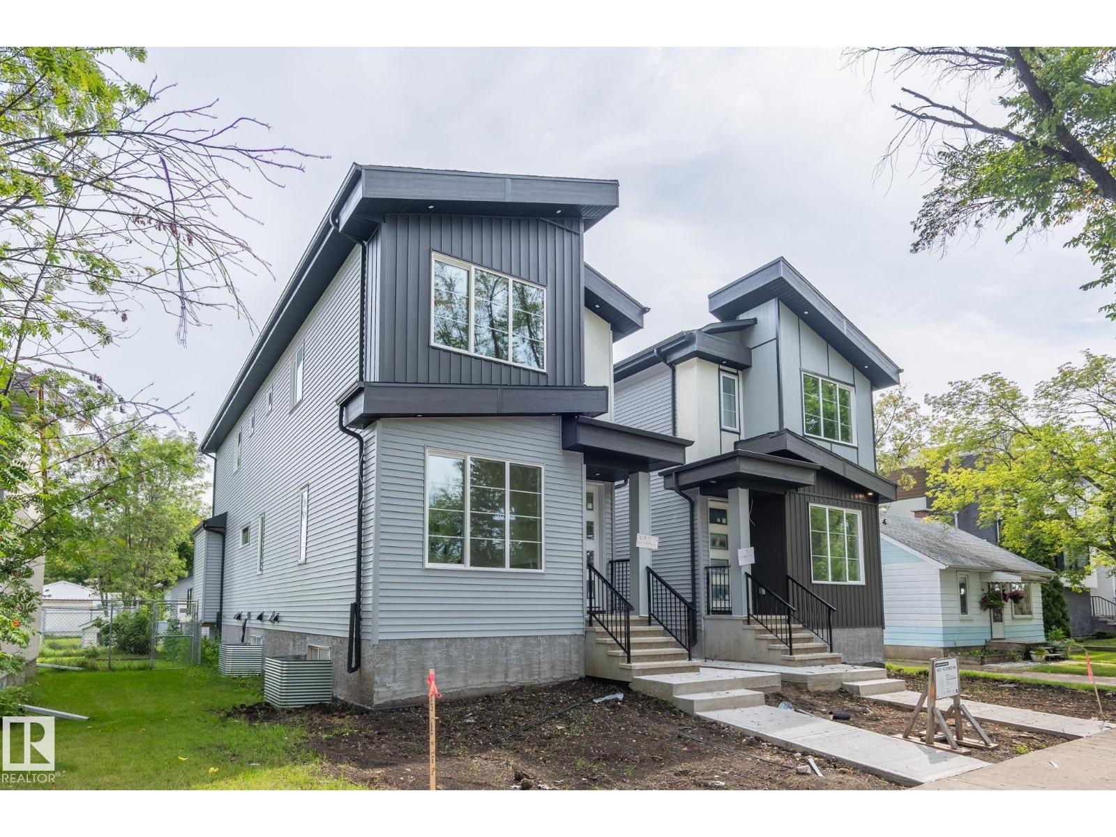 Photo 2 of 9629 152 St Nw, Edmonton AB