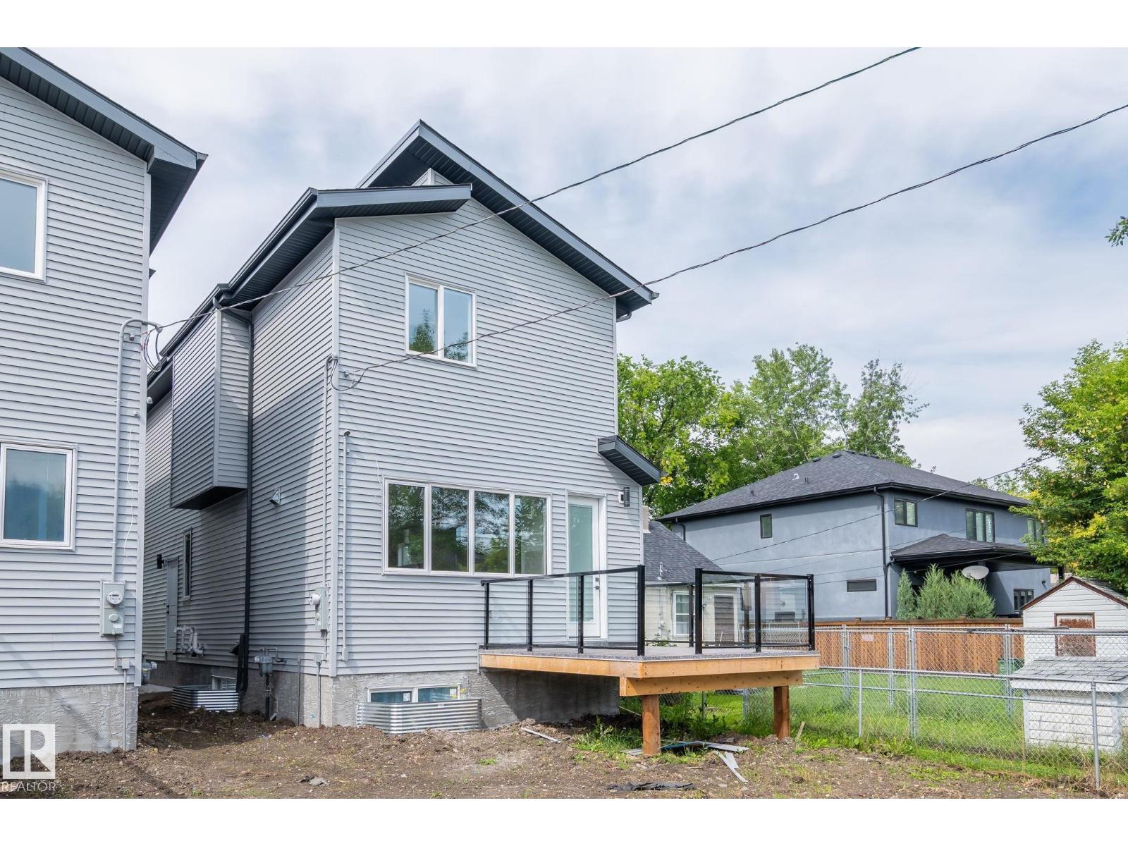 Photo 23 of 9629 152 St Nw, Edmonton AB