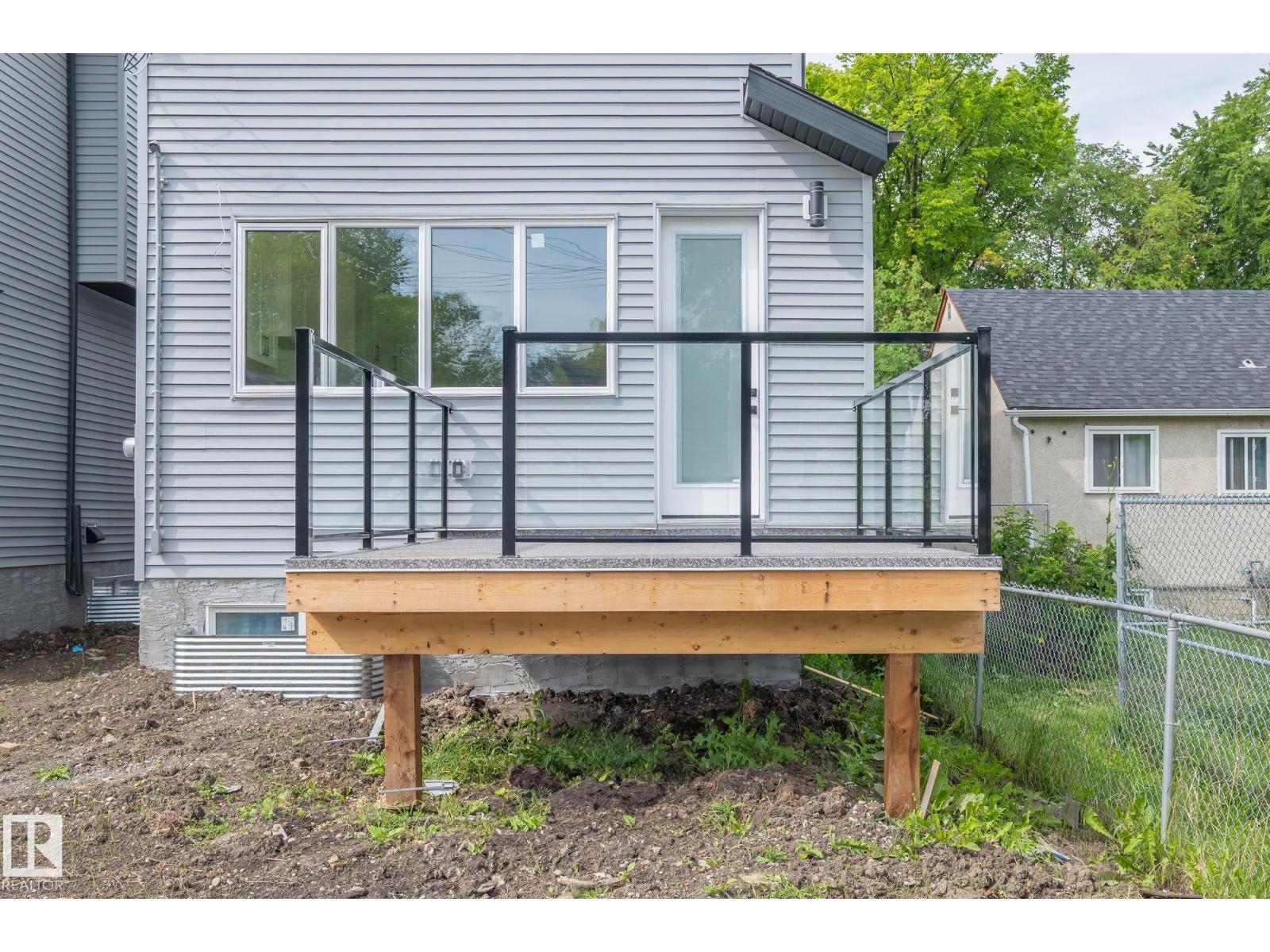Photo 34 of 9629 152 St Nw, Edmonton AB
