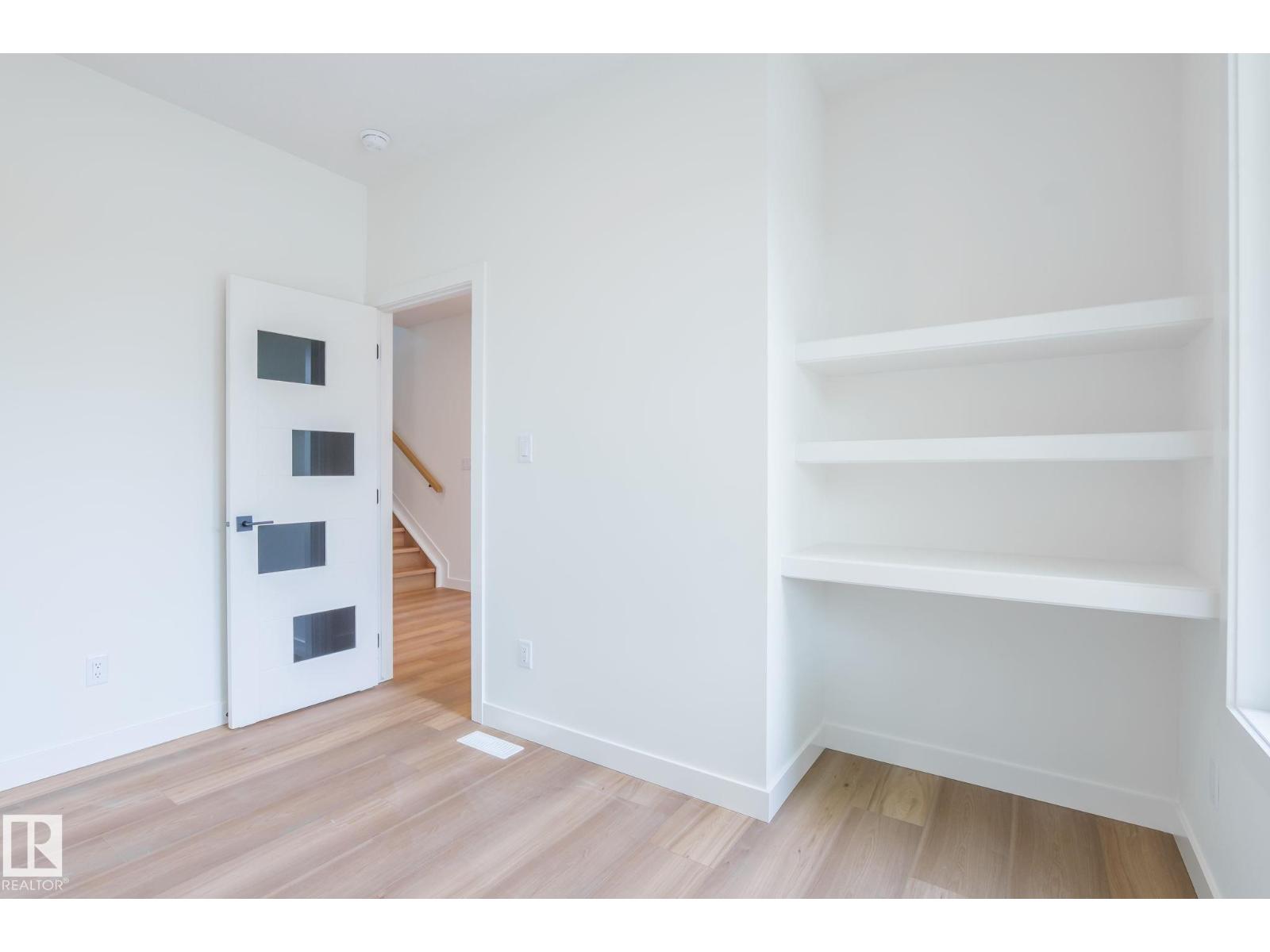 Photo 36 of 9629 152 St Nw, Edmonton AB