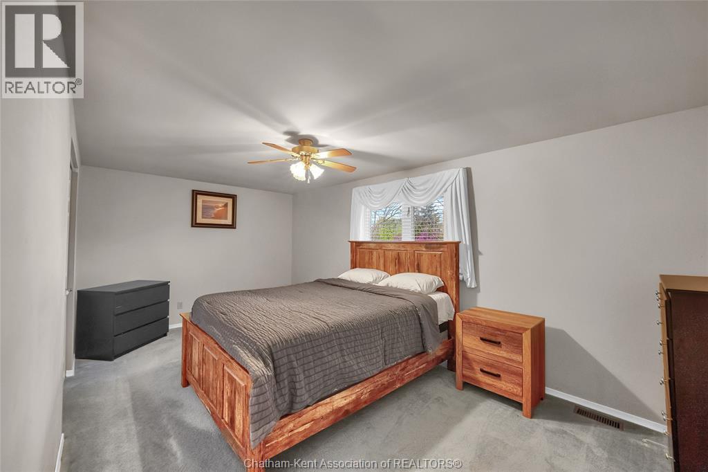 Photo 25 of 33 Sylvester Drive, Chatham ON