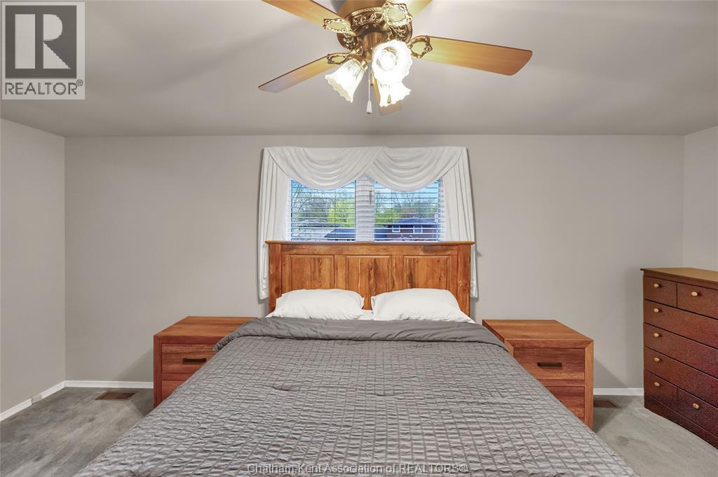 Photo 26 of 33 Sylvester Drive, Chatham ON
