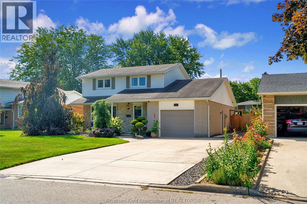 Photo 4 of 33 Sylvester Drive, Chatham ON