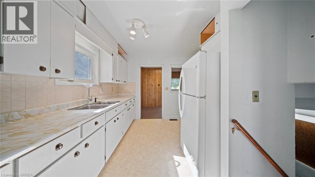 Photo 5 of 460 Burtch Road, Mount Pleasant ON