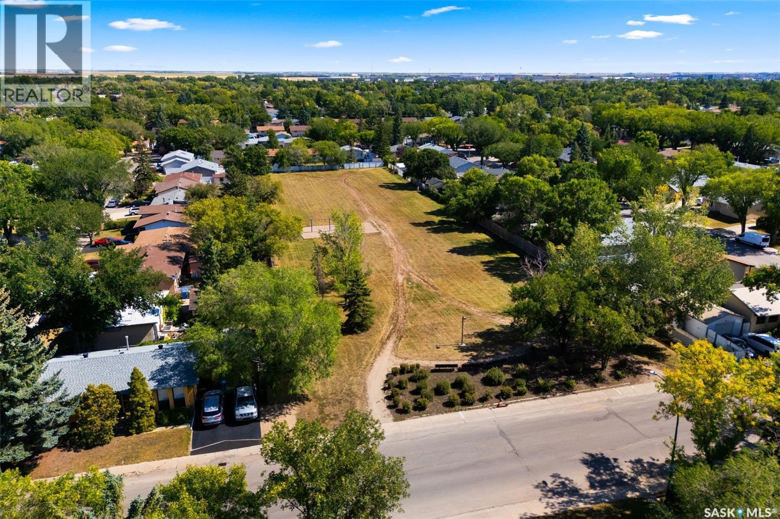 Photo 33 of 232 Nagel Crescent, Regina SK