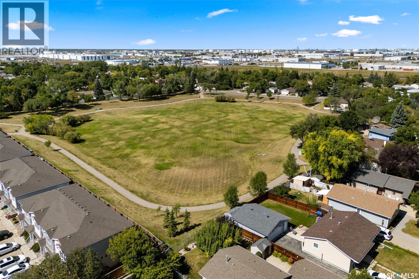 Photo 37 of 232 Nagel Crescent, Regina SK