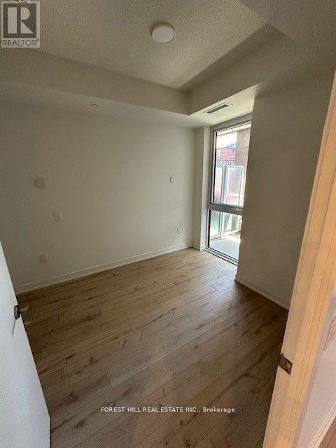 Photo 1 of 426 9 Tecumseth Street, Toronto ON