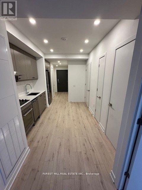 Photo 2 of 426 9 Tecumseth Street, Toronto ON