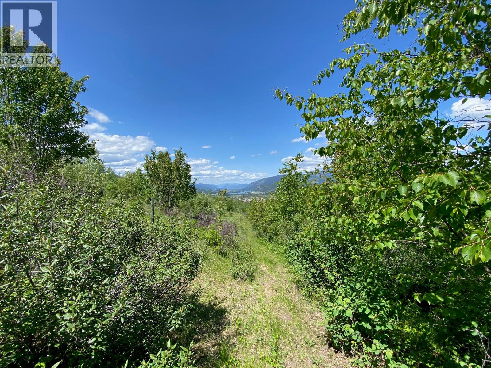 4357 Peterson Betts Road, Barriere