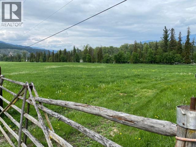 4357 Peterson Betts Road, Barriere