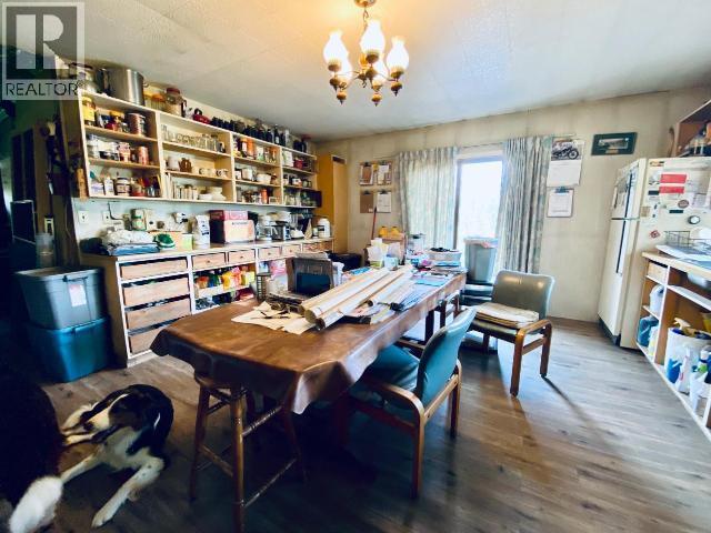 4357 Peterson Betts Road, Barriere