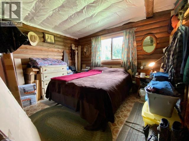 4357 Peterson Betts Road, Barriere