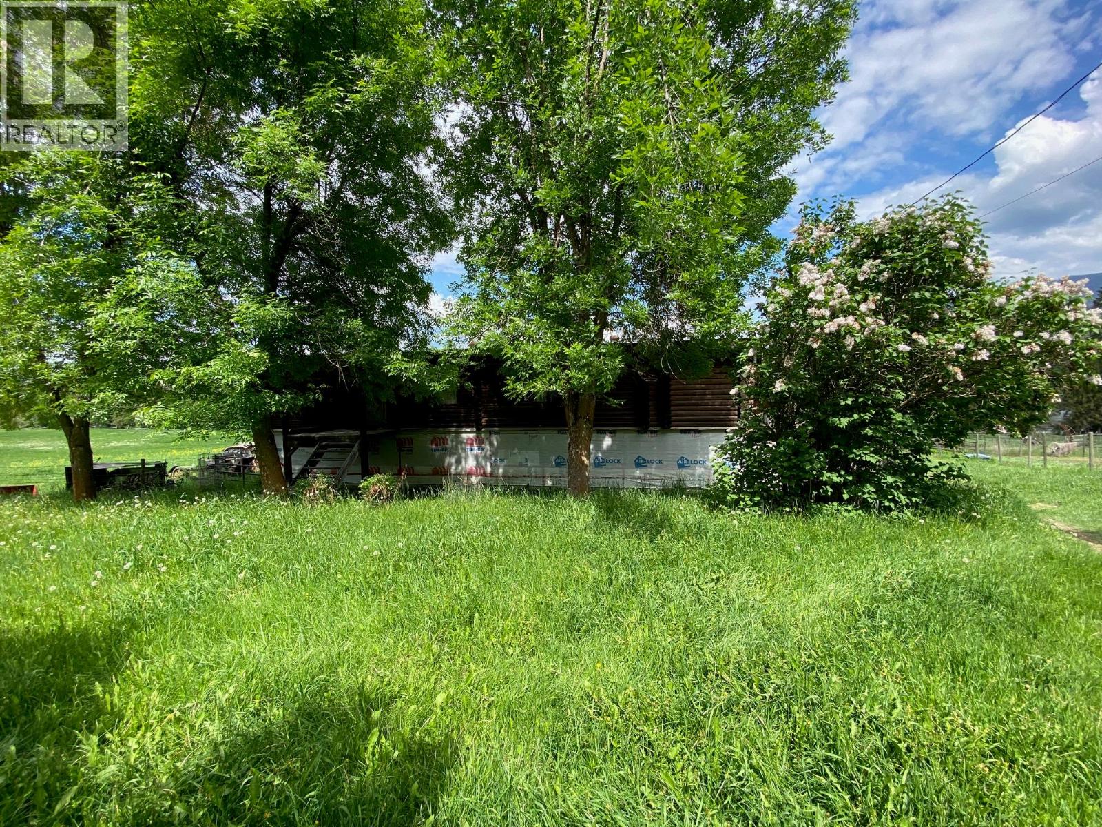 4357 Peterson Betts Road, Barriere