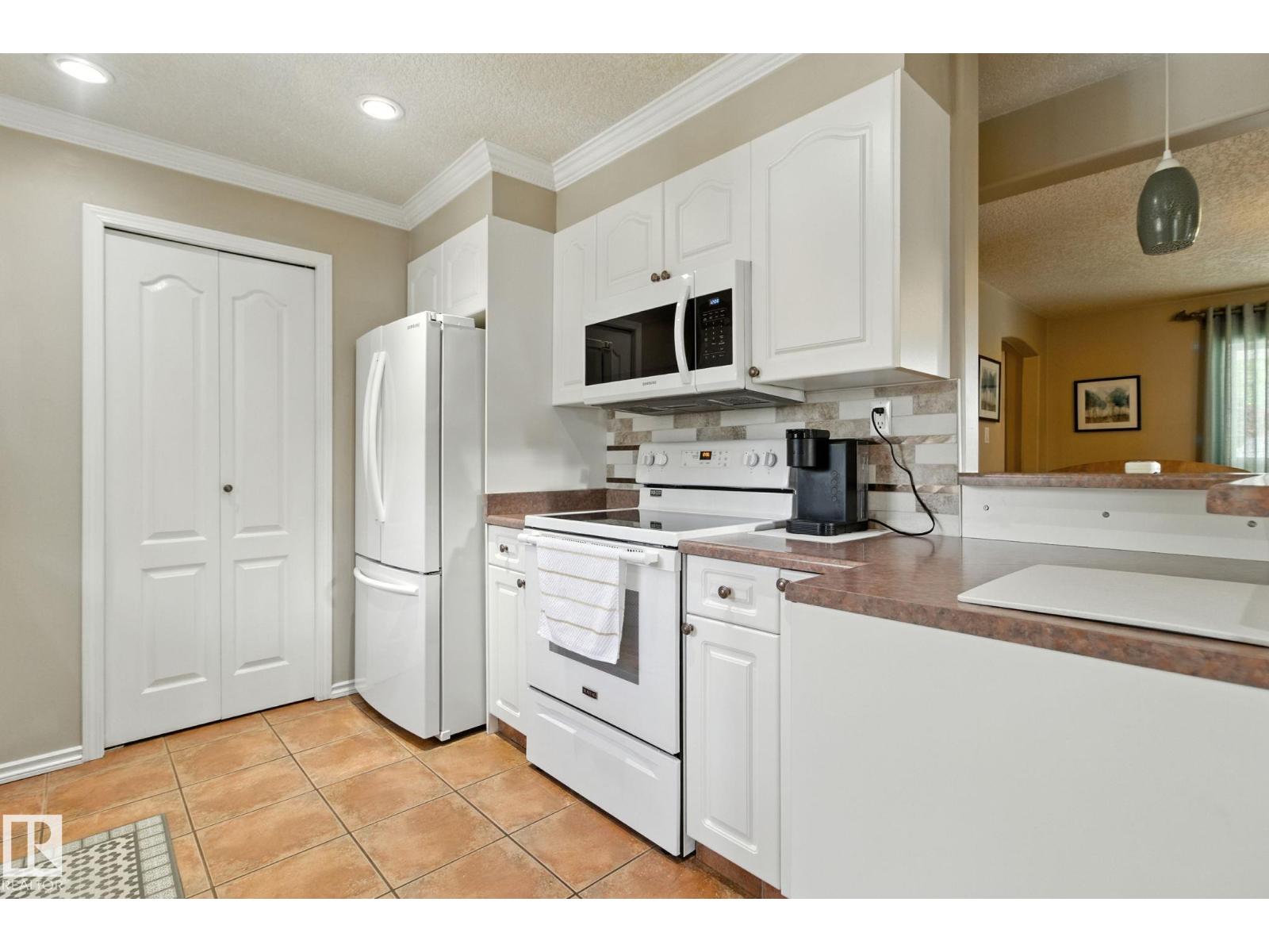 Photo 58 of 11530 71 St Nw, Edmonton AB