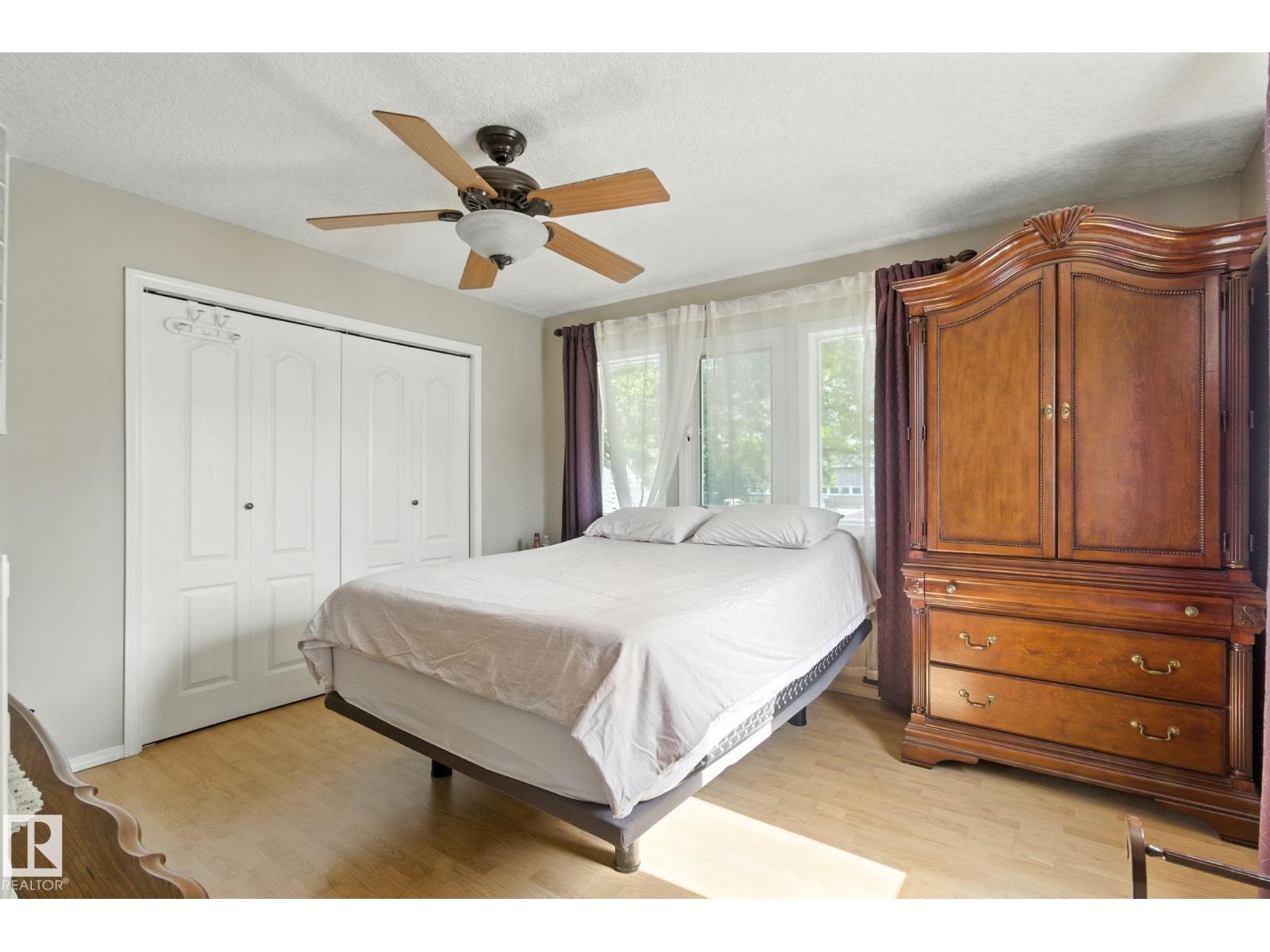 Photo 18 of 11530 71 St Nw, Edmonton AB