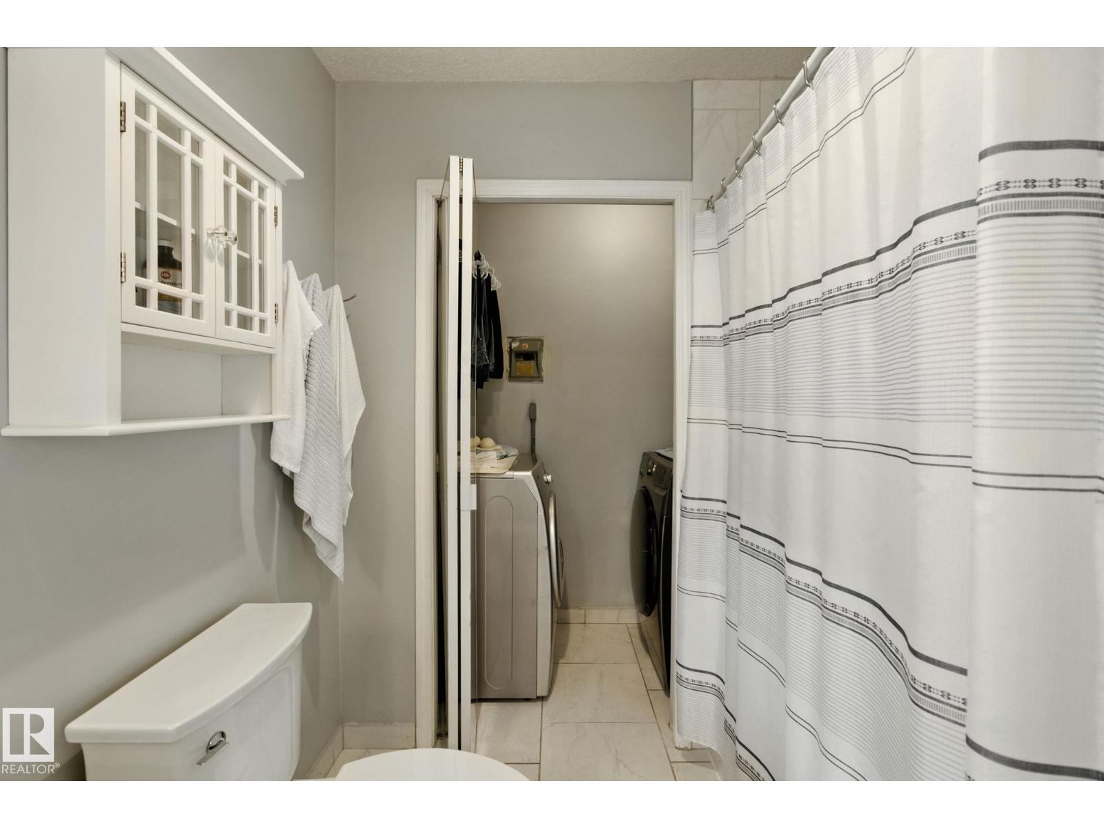 Photo 31 of 11530 71 St Nw, Edmonton AB