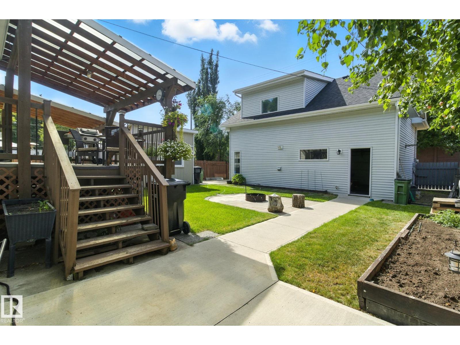 Photo 33 of 11530 71 St Nw, Edmonton AB