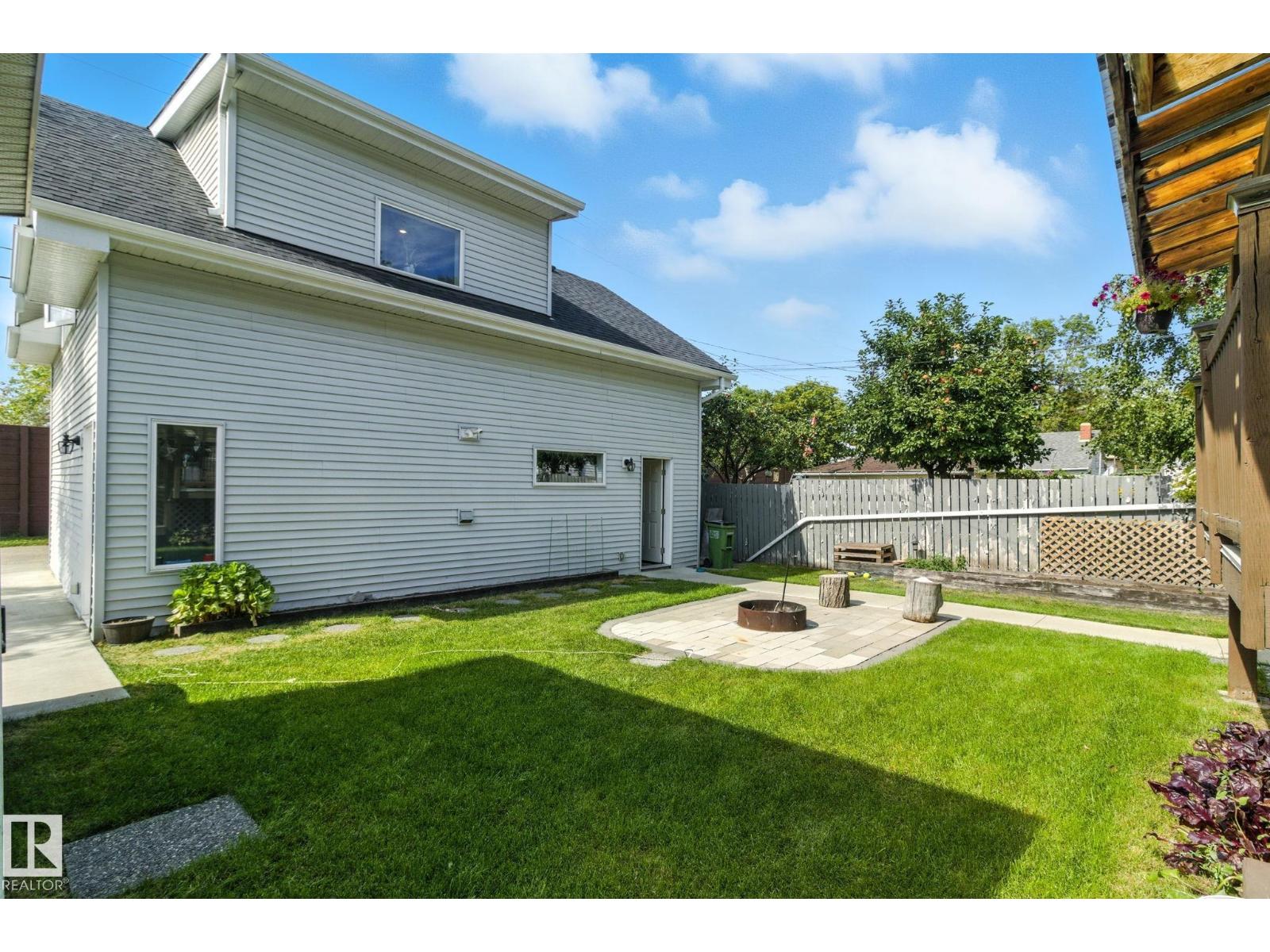 Photo 30 of 11530 71 St Nw, Edmonton AB