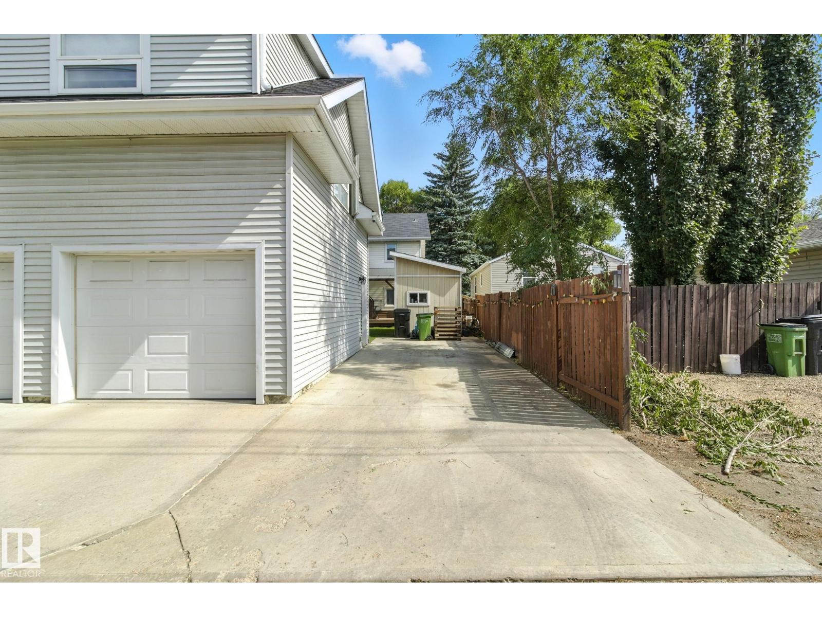 Photo 37 of 11530 71 St Nw, Edmonton AB