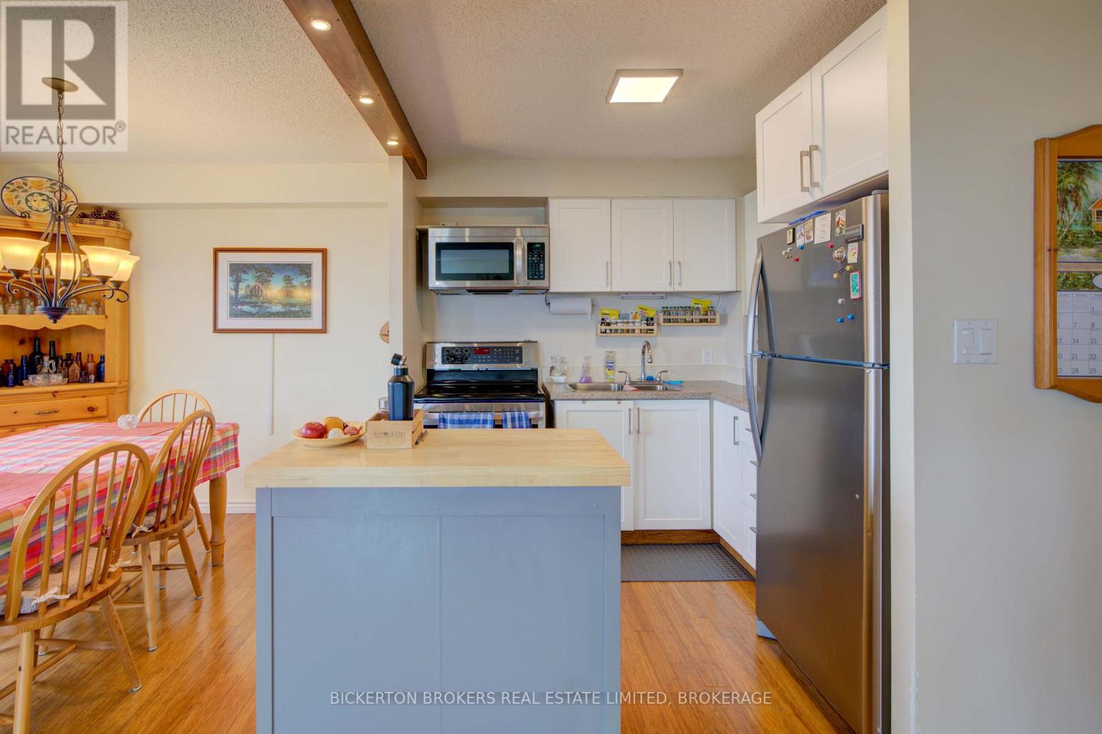 Photo 11 of 602 120 Barrett Court, Kingston ON