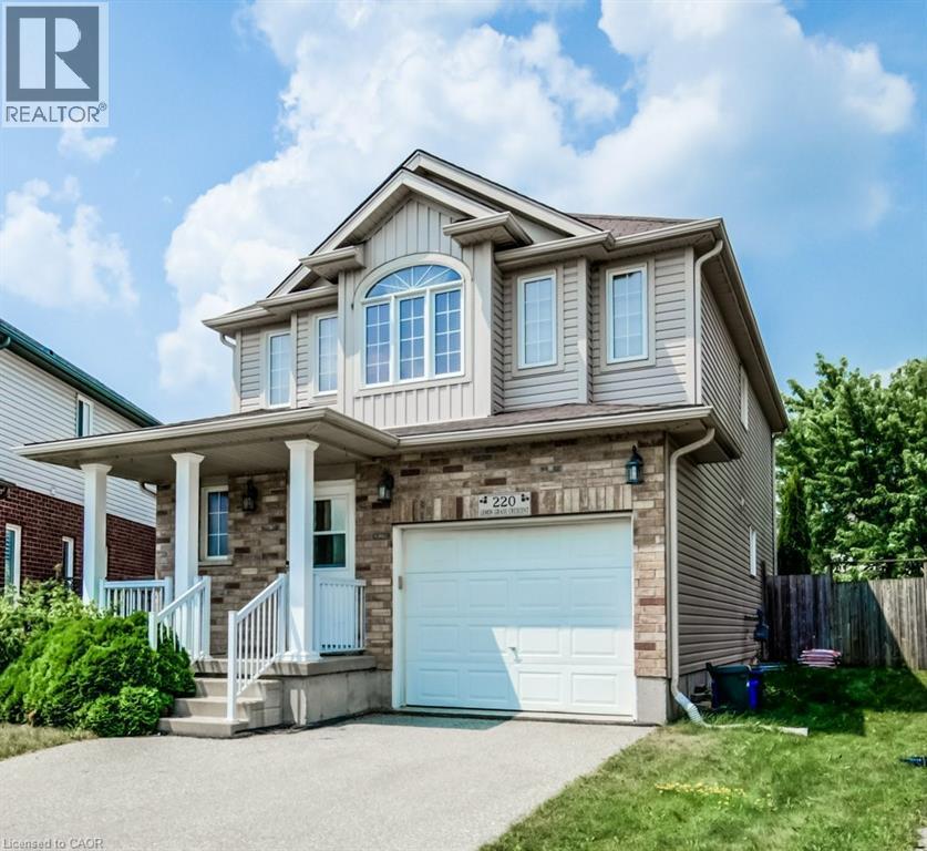 Photo 6 of 220 Lemon Grass Crescent, Kitchener ON