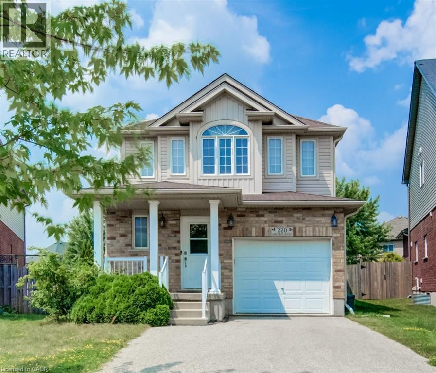 Photo 4 of 220 Lemon Grass Crescent, Kitchener ON