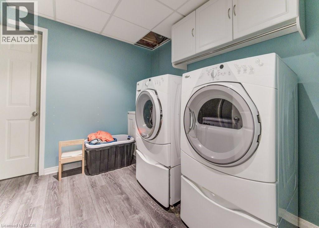 Photo 36 of 220 Lemon Grass Crescent, Kitchener ON