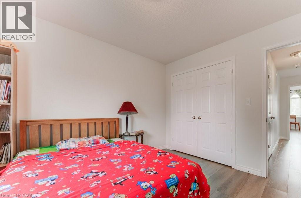 Photo 31 of 220 Lemon Grass Crescent, Kitchener ON