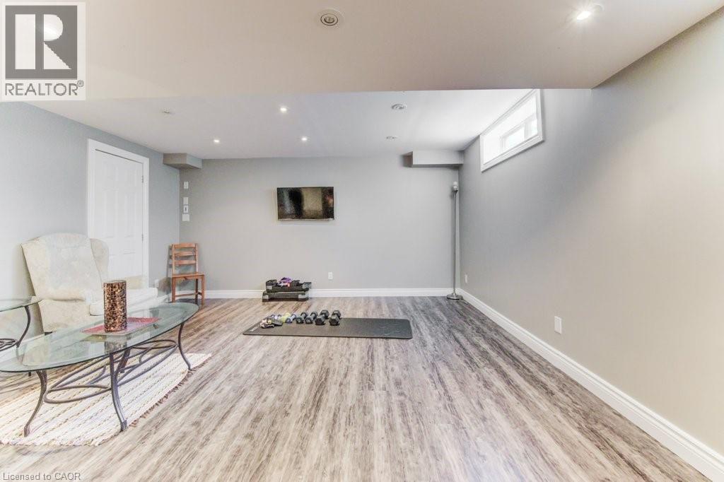 Photo 39 of 220 Lemon Grass Crescent, Kitchener ON