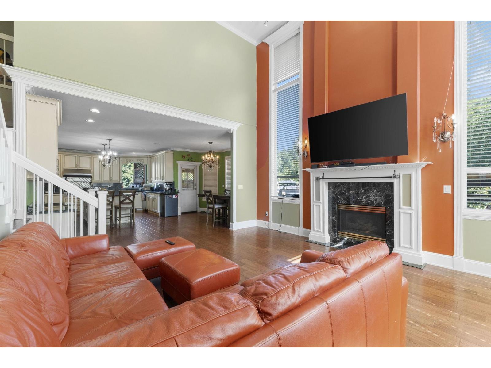 Photo 11 of 9764 180 Street, Surrey BC