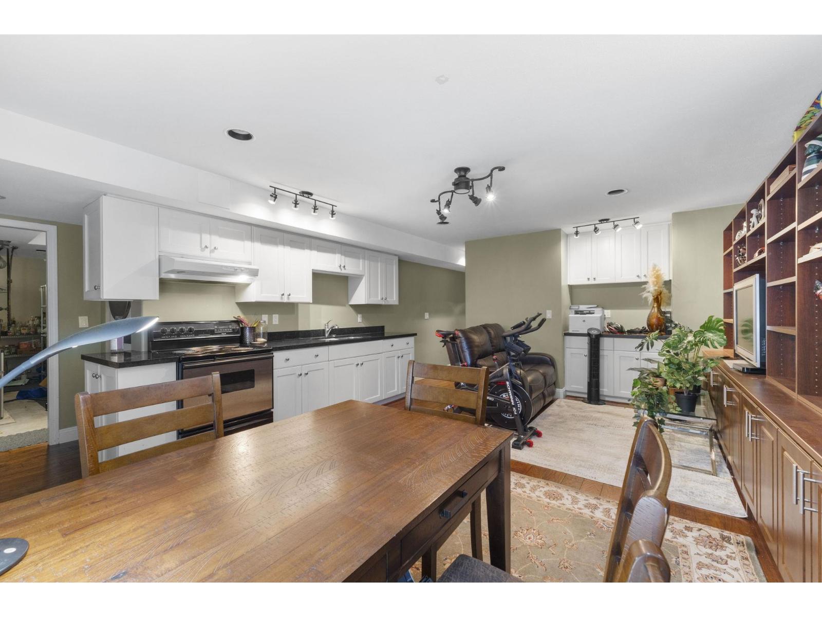 Photo 15 of 9764 180 Street, Surrey BC