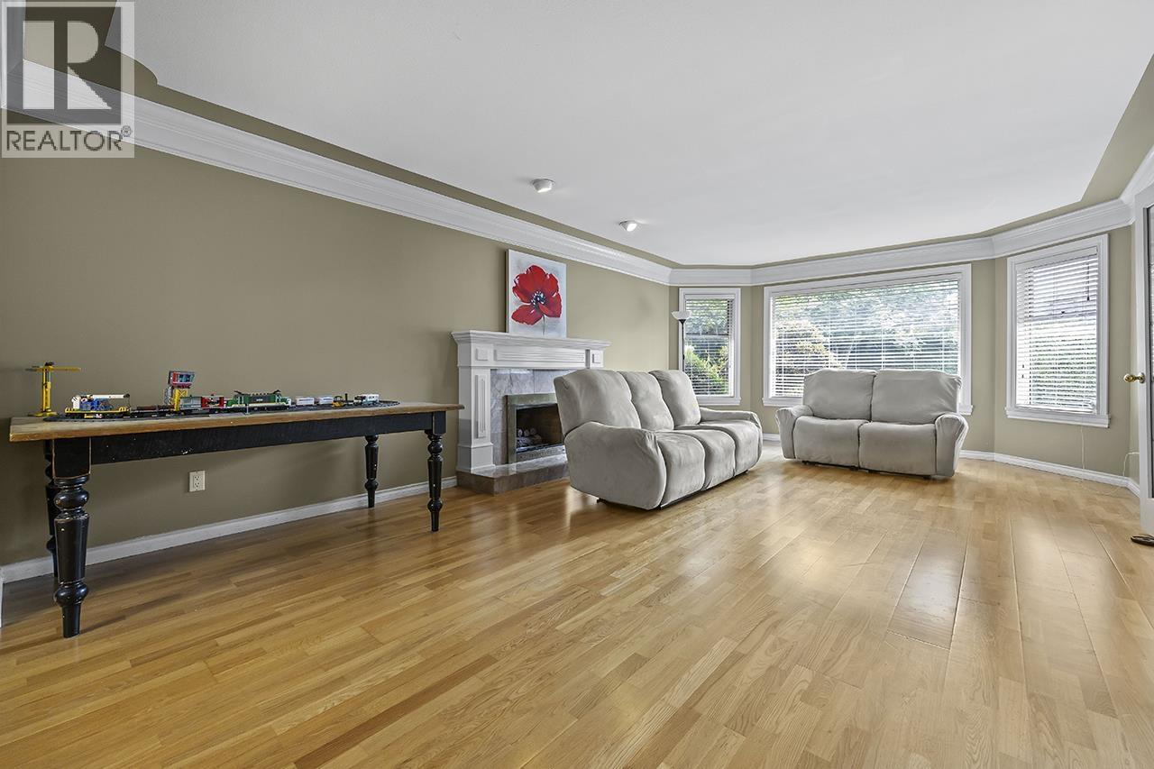 Photo 5 of 4131 Blundell Road, Richmond BC